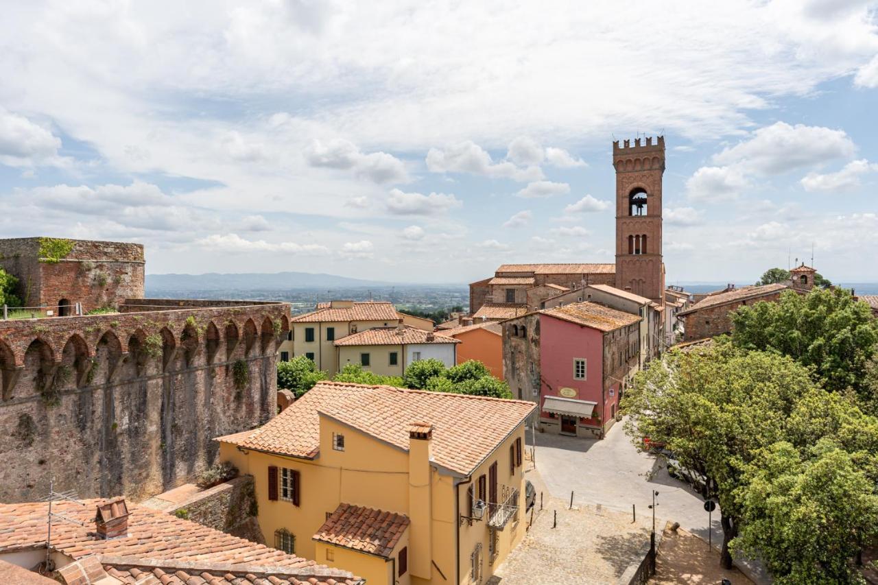 La Casina Di Elisa Villa Montecarlo Kültér fotó